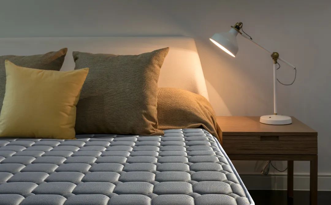 发量变少头顶有点秃,头发越来越秃越来越少怎么办