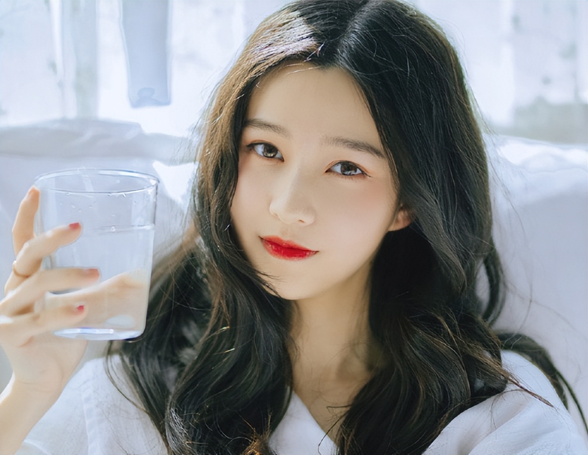 女性*处私**毛发越来越多是怎么回事？关于阴毛的4个常识你知道吗？