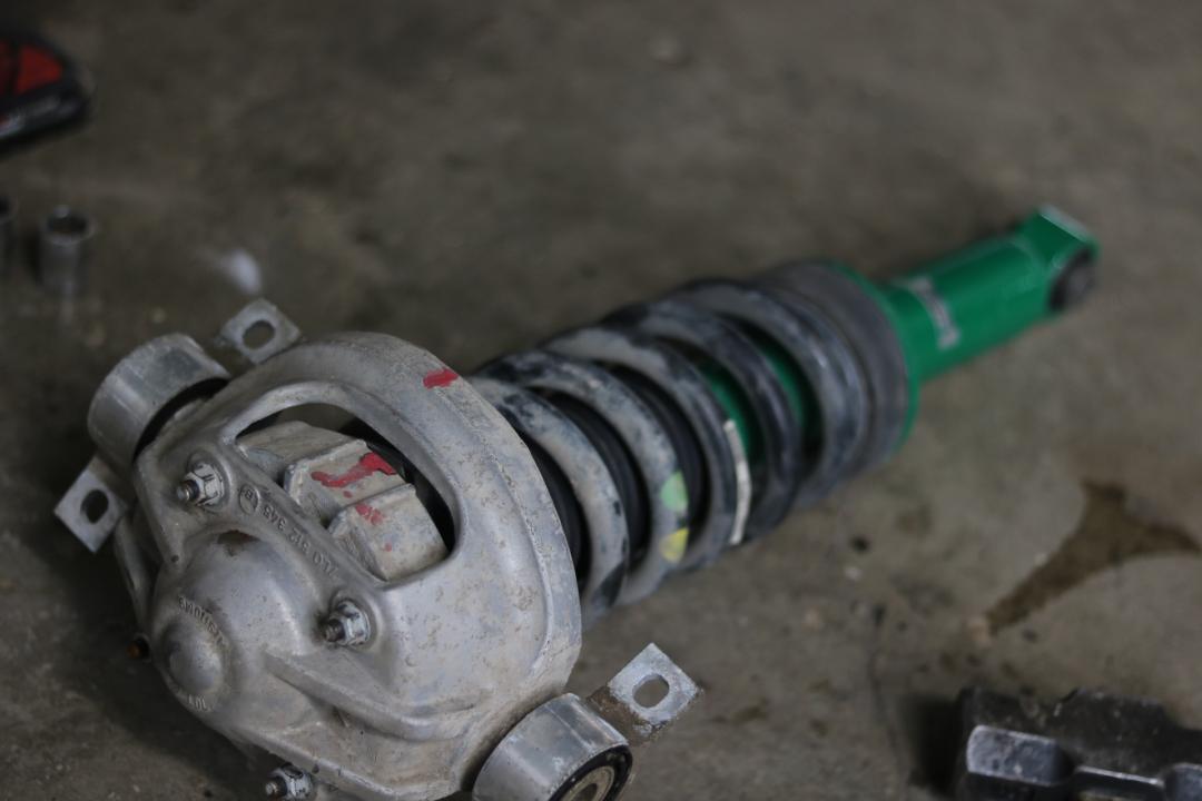 老款奥迪q74.2报废,奥迪q7新能源报废车