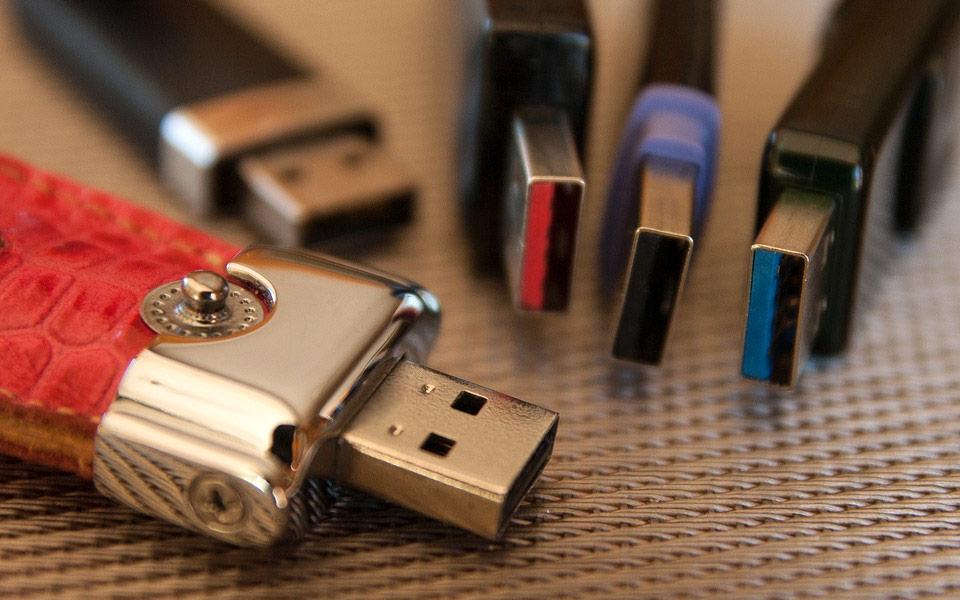 数据线接口颜色,数据线usb接口颜色代表什么