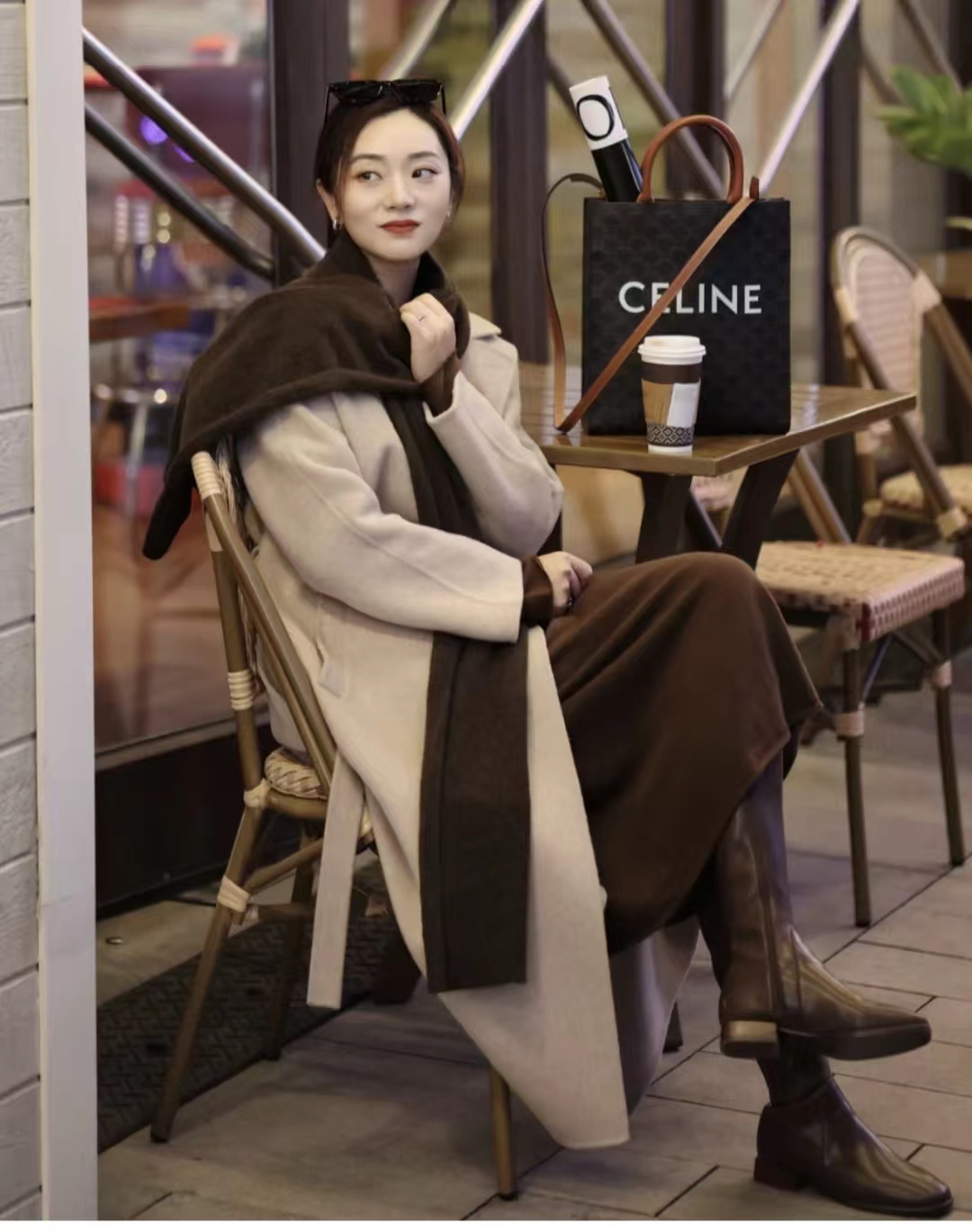 秋冬穿搭很简单这样穿秒变女神,今年冬季最火的穿搭精致女生必看