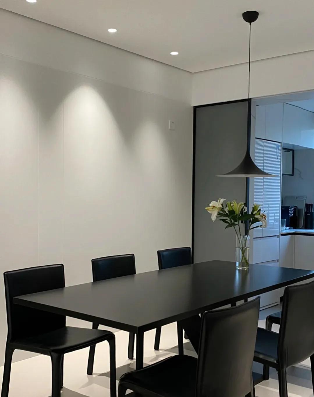 近日浙江一女子晒出自建房,辽宁一女子晒160新家装修