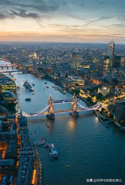 李嘉诚家族的发展史,李嘉诚家族世界财富排行榜第几位