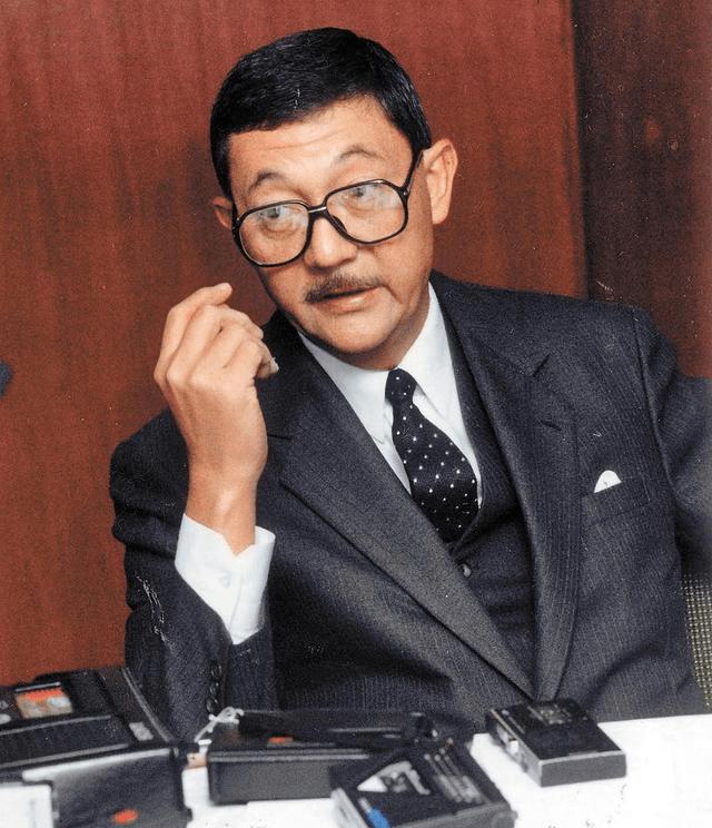 蒋介石的6个孙子，孝文酗酒成废物，孝武遭放逐，其余4个结局如何