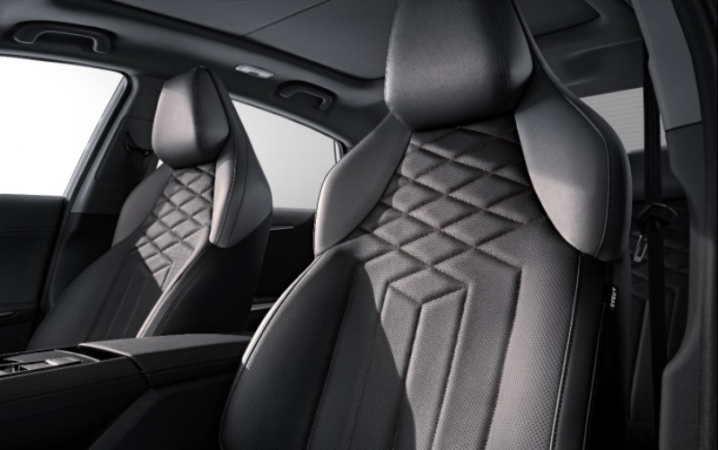 锐程plus同级国产轿车对比,长安锐程plus配置怎么选