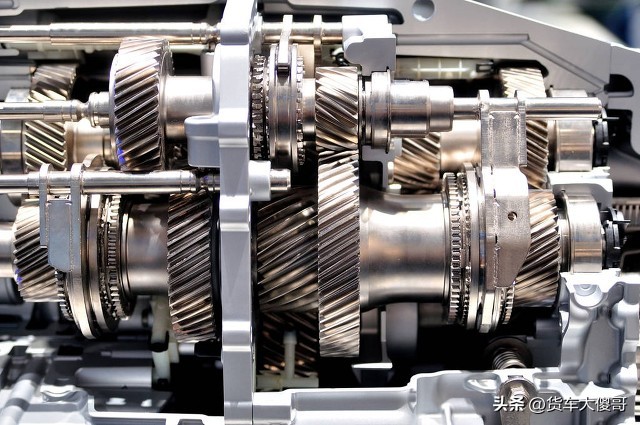 7到8万公里的车应该换哪些东西,6万公里的汽车一般都需要换什么