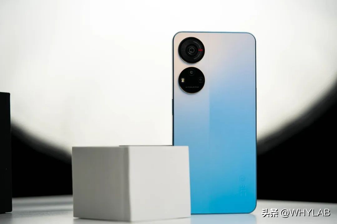 涓叴杩滆埅40,涓叴杩滆埅40pro+