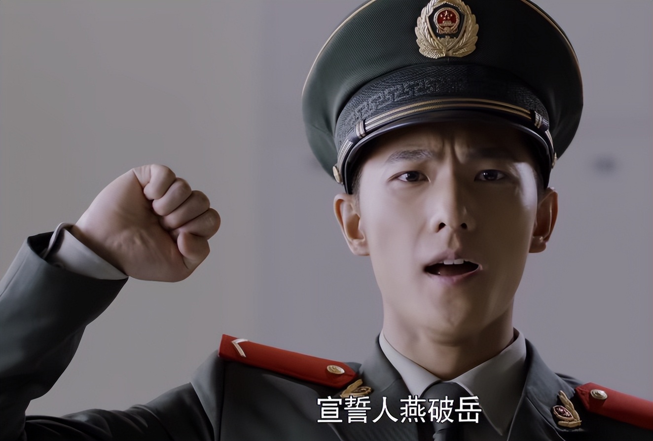 3天*放播**量2.3亿！30岁杨洋“换脸式”演技出圈，这个男人有多狠？