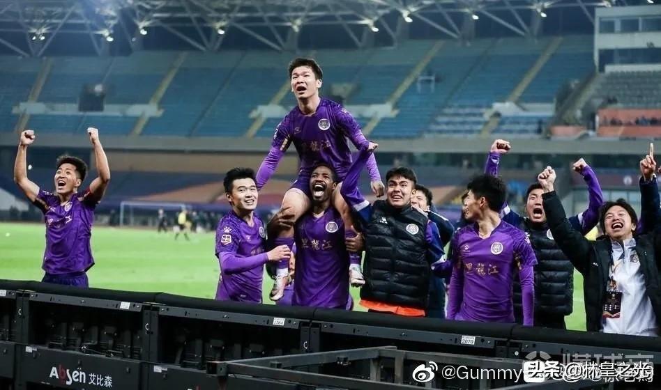 辽宁铁人足球俱乐部段鑫,足球教练段鑫