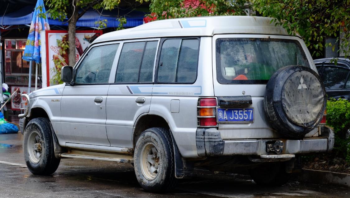 旧版猎豹与三菱帕杰罗,猎豹汽车和帕杰罗