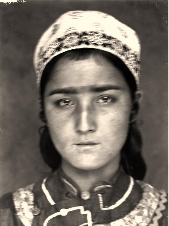 纳粹德国屠杀犹太女人,变态纳粹