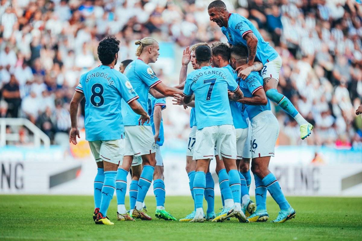 今日足球推荐欧冠四场赛事分析,明天足球赛事