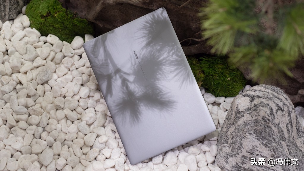 redmibookpro15mx450独立显卡版,redmibookpro15和小米pro15区别