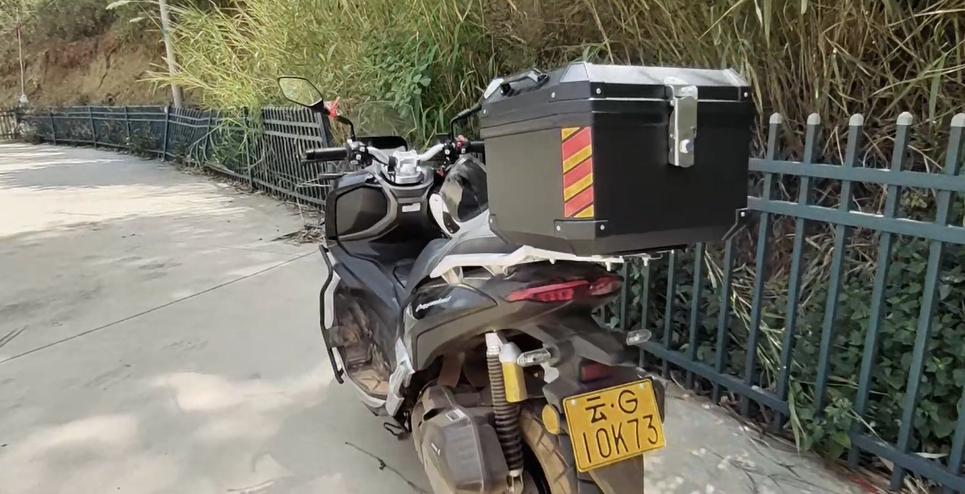 踏板摩托车45l尾箱教学,踏板摩托车如何选择尾箱