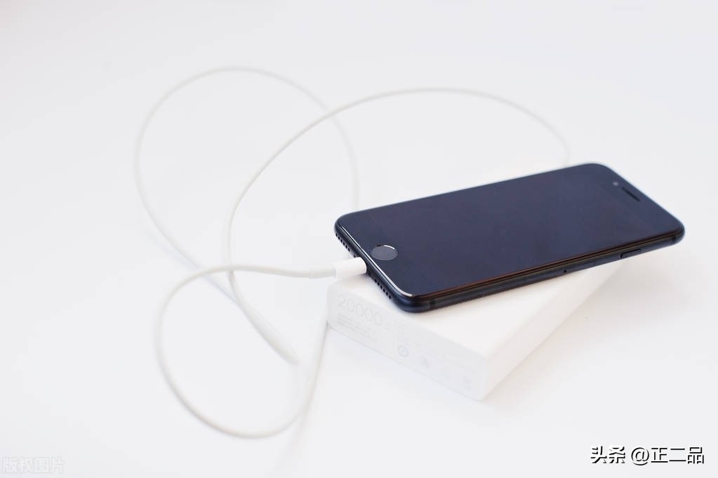 二手苹果8p和苹果x买哪个划算,苹果x二手后面碎了回收多少钱