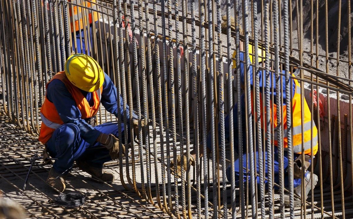 用工荒为什么工作还不好找,我国三大行业出现用工荒月薪过万