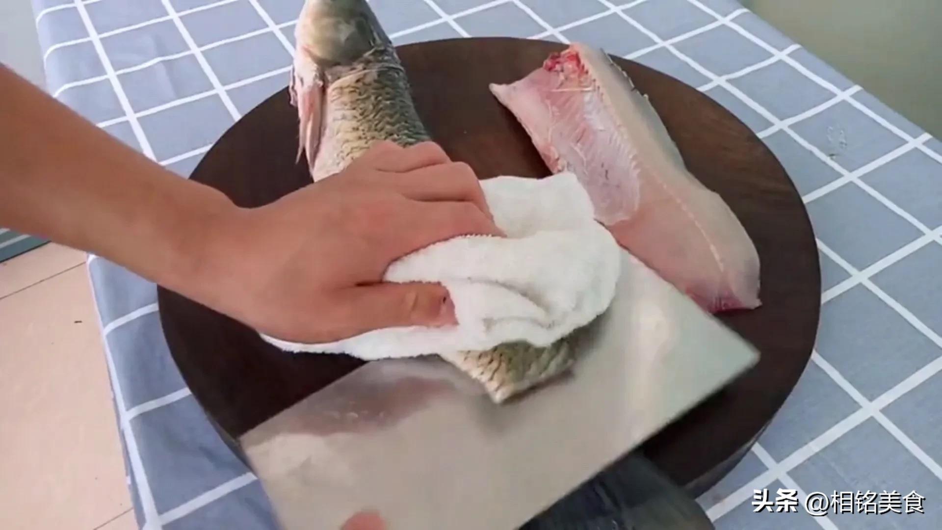 草鱼如何去骨去刺小窍门,草鱼去鱼骨怎么去小刺