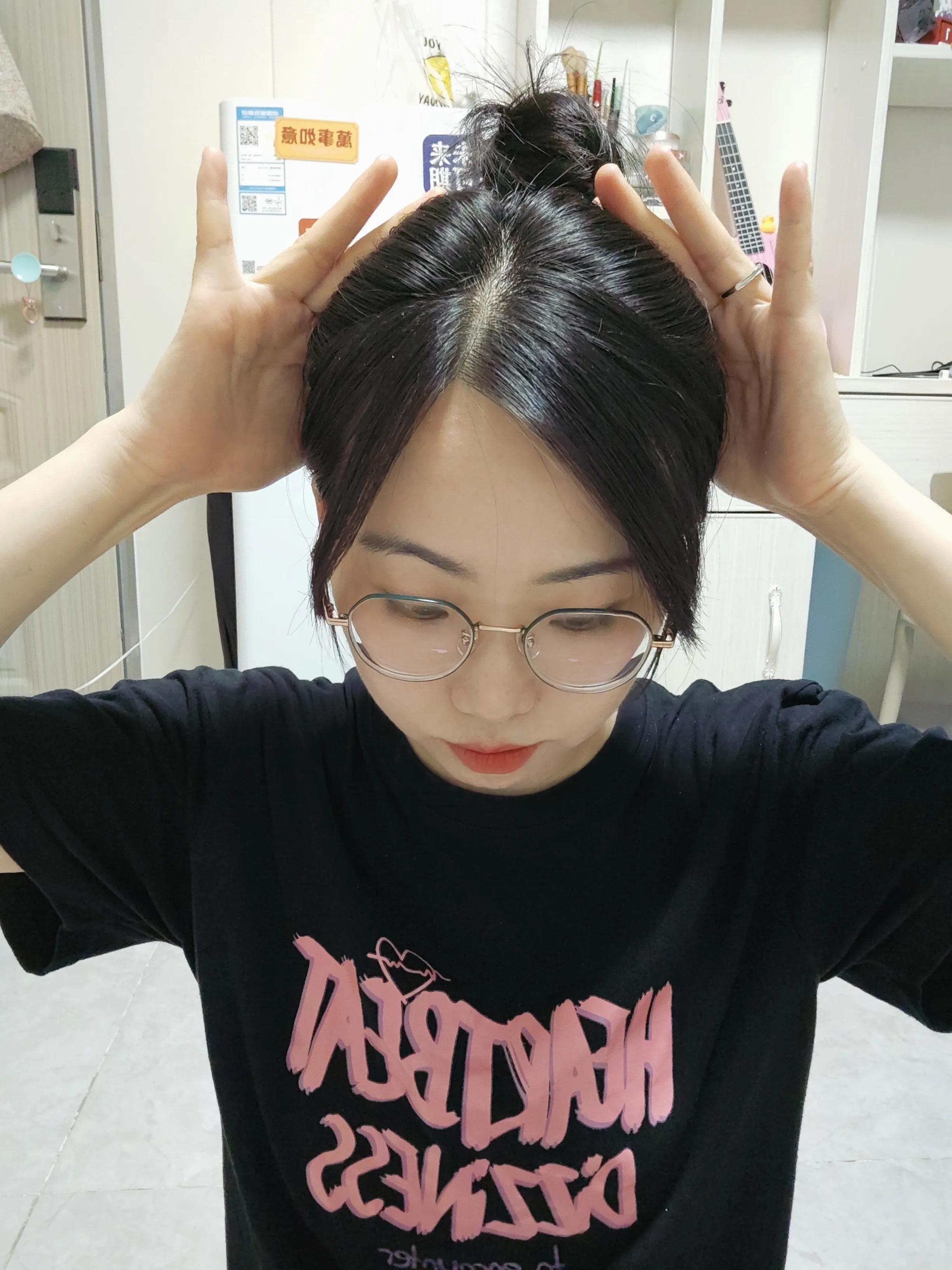 适合圆脸的高颅顶丸子头,夏季凉爽发型中长发丸子头