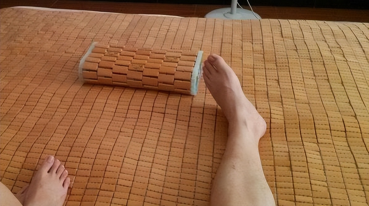 竹块凉席为啥淘汰了,凉席为何正在被年轻人抛弃