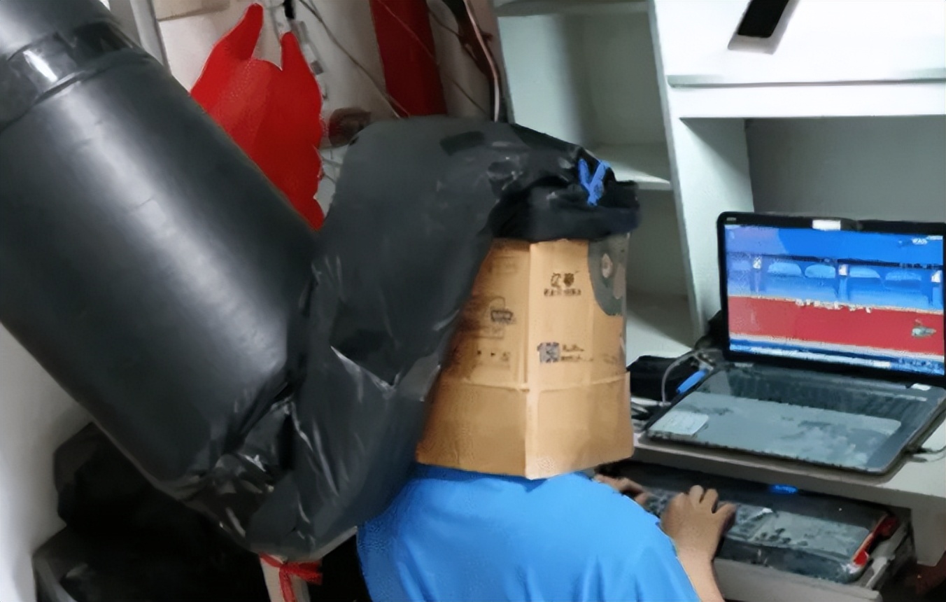 鍗楁柟瀛︾敓鏉ュ埌涓滃寳瀹胯垗,鍗楁柟鍚屽鍒板寳鏂逛笂澶у鎰熷彈瀵掑喎