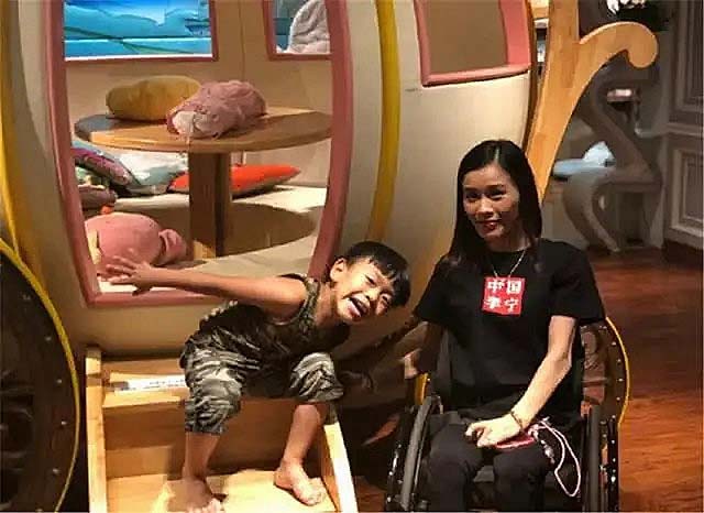 跳马冠军桑兰的坚强人生,跳马冠军桑兰因比赛高位瘫痪