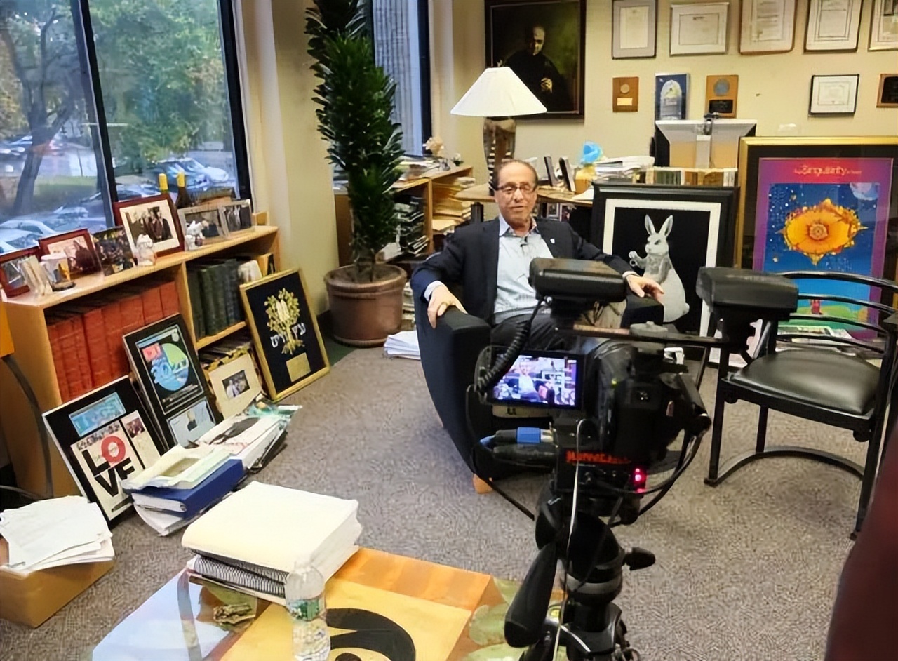 药丸一个50万，补脑一针86万…想续命的顶级富豪被“收割”