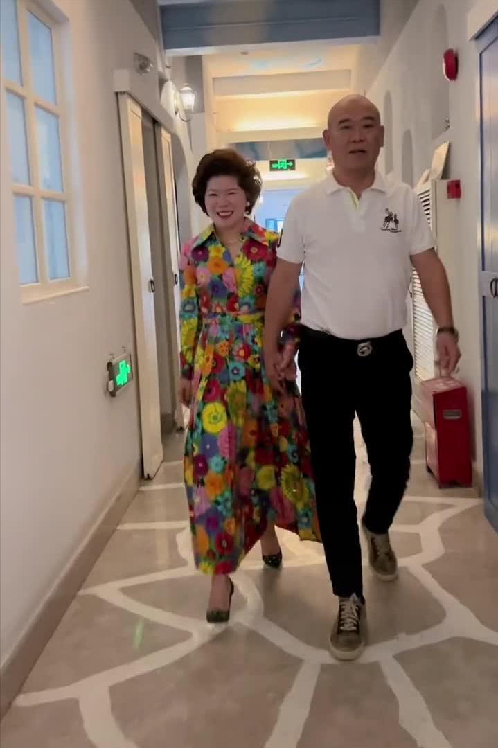 鲍鱼家姐豪宅面积,鲍鱼家姐身价上亿