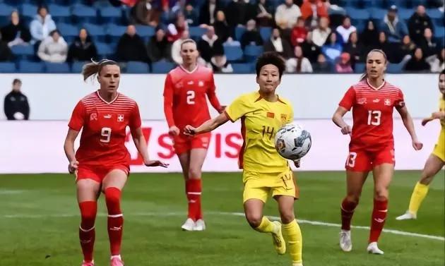 女足世界杯中国vs韩国激动时刻,中国女足3-2逆转韩国感动瞬间