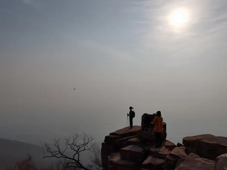 绝壁大梯白云寺,徒步白云寺