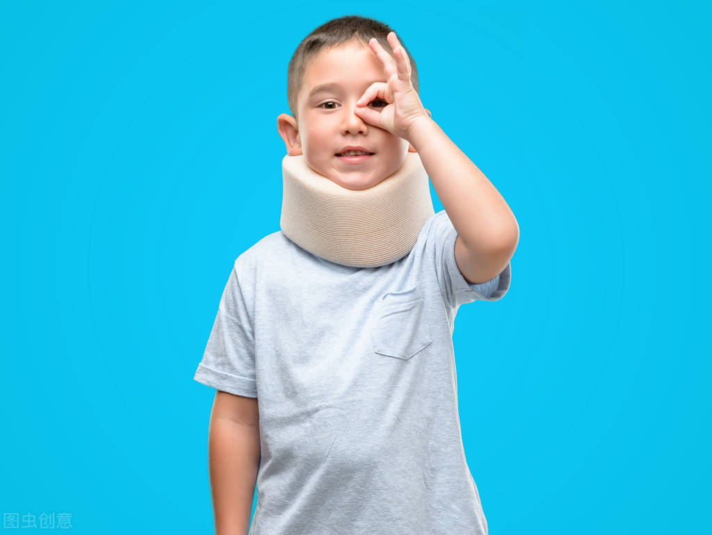 孩子在学校喜欢嬉戏打闹,对于班上孩子追逐打闹怎么办呢