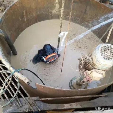 打桩机水鬼捞钻头3d演示,水鬼怎么捞打桩机钻头