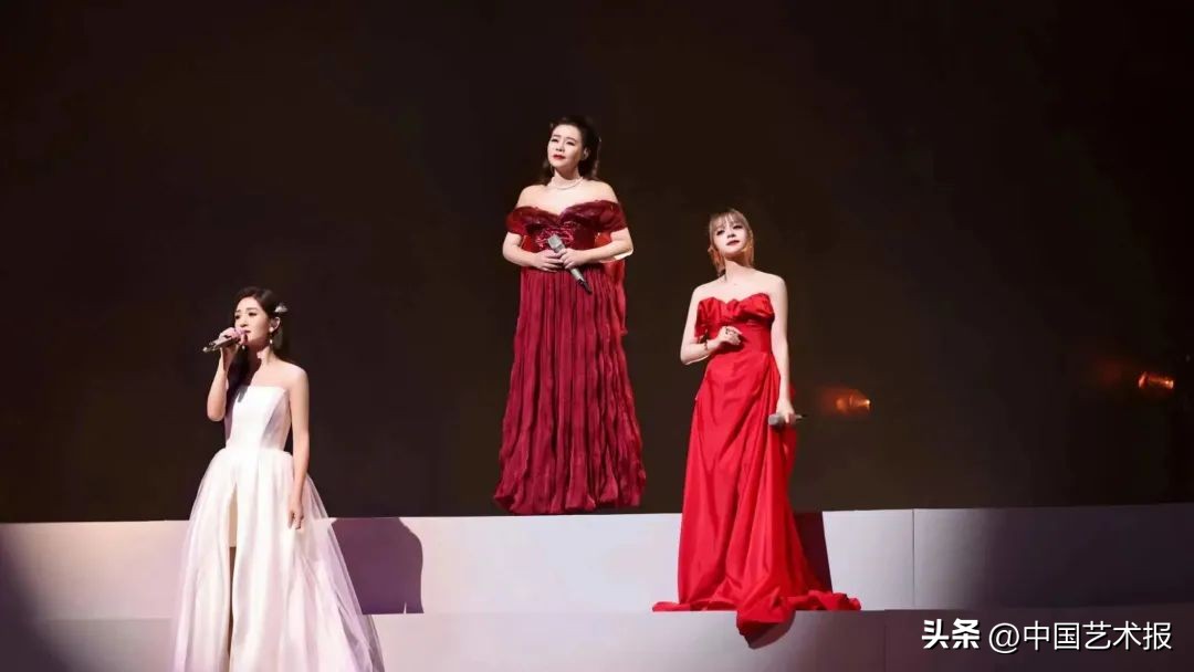 《乘风2023》：展现多元女性之美打造绚丽国际舞台