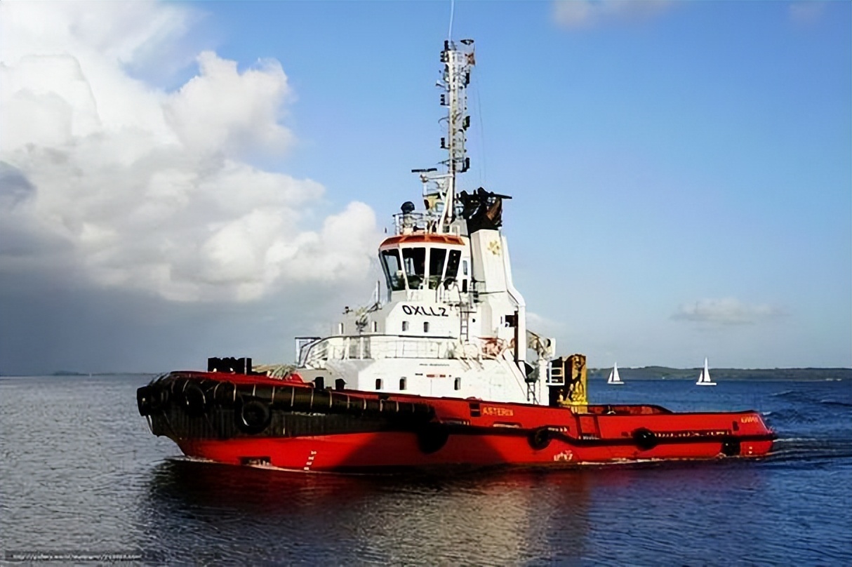 华夏之光照耀南海:中国舰船强势终结菲律宾“嚣张”24年