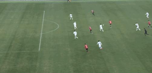 成都蓉城费利佩破门,成都蓉城外援费利佩利用点球机会