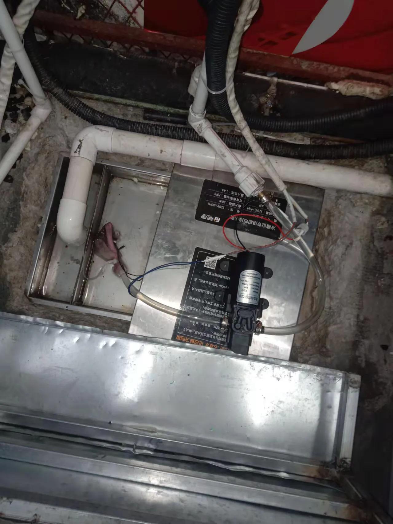 水冷制冰机冷凝水不排水,冷柜冷凝水排水