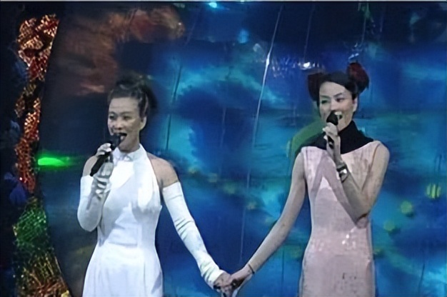 28岁爱上浪子男友，37岁生子惨遭出轨，歌坛“大姐大”的彪悍情史