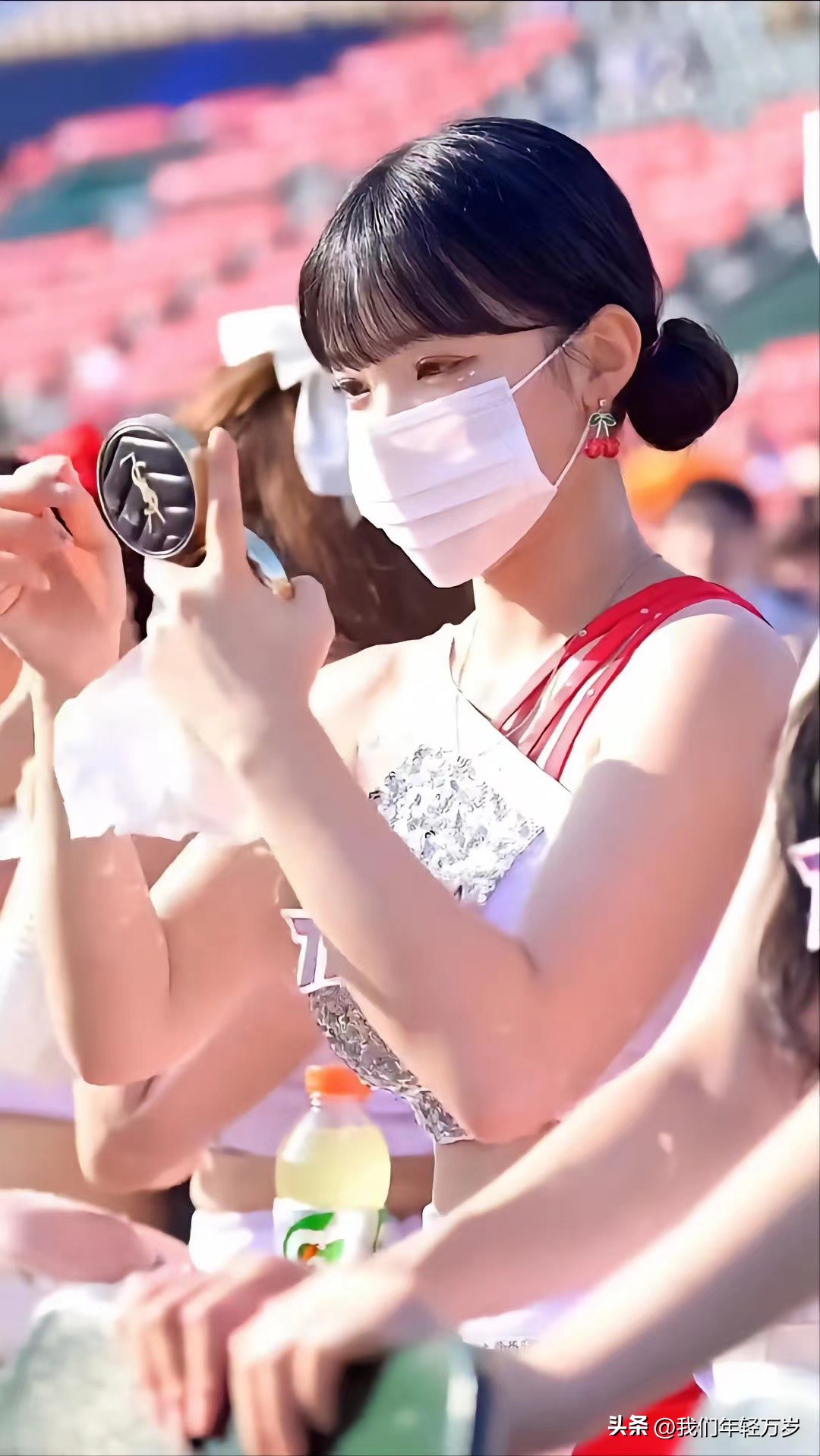 世界杯韩国啦啦队队长李多惠,2022世界杯韩国啦啦队李多惠