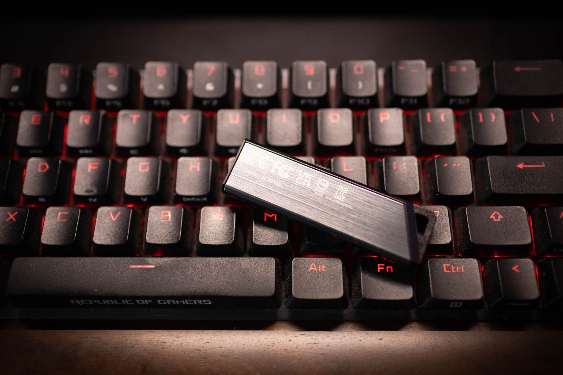 威刚ue800,adata威刚16gu盘