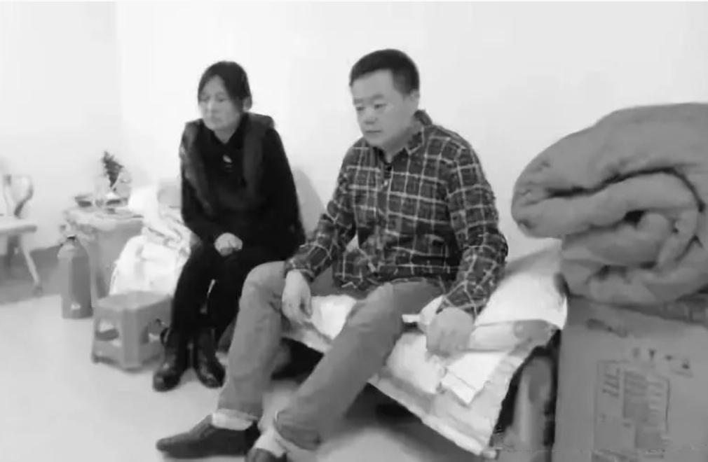 10年前卖肾少年卖苹果手机,高中生卖肾换苹果手机事件