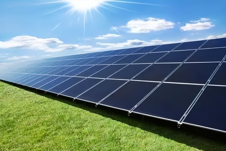 光伏龙头上市疑云:曾*款贷**输血母公司,实控人学历前后不一