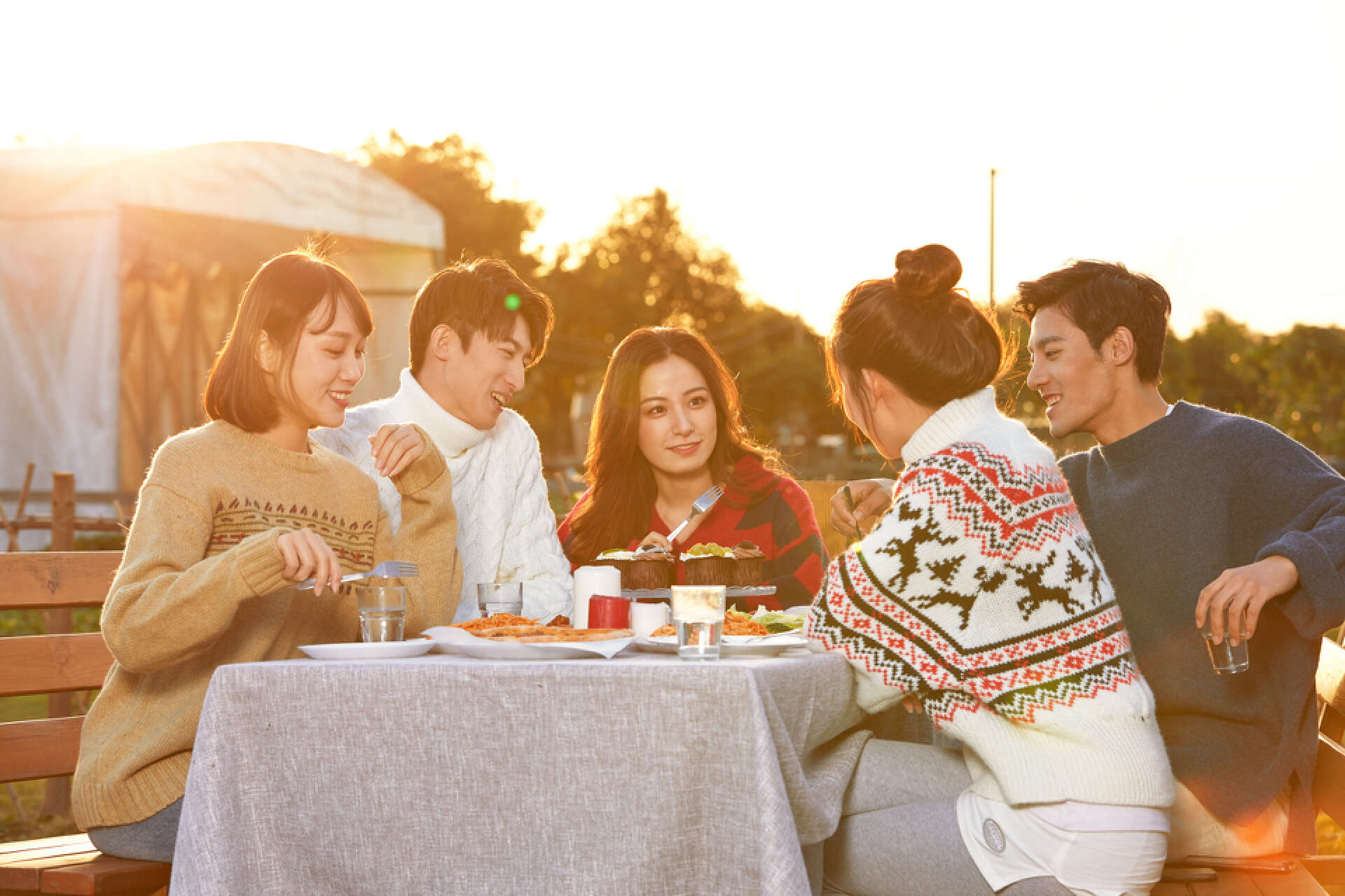 与亲戚相处要记住三个原则，关系才会越来越好，不会被亲戚坑