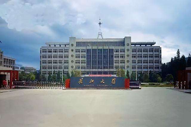 常州大学和长江大学对比,常州大学与江苏大学哪个好