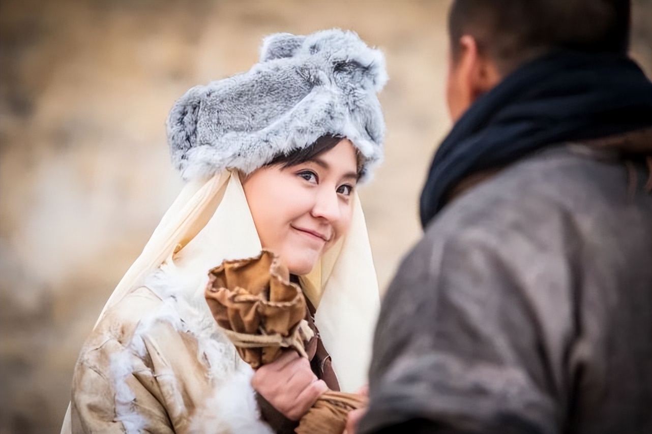 热依扎的心酸史,热依扎被追回的哭戏