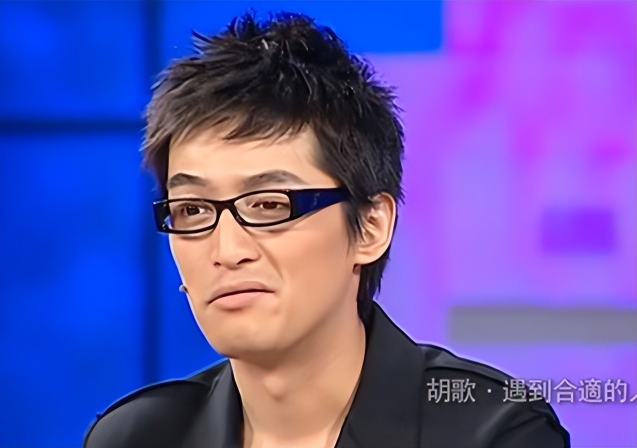 若能把胡歌从神坛上拉下来，那必然是极好的