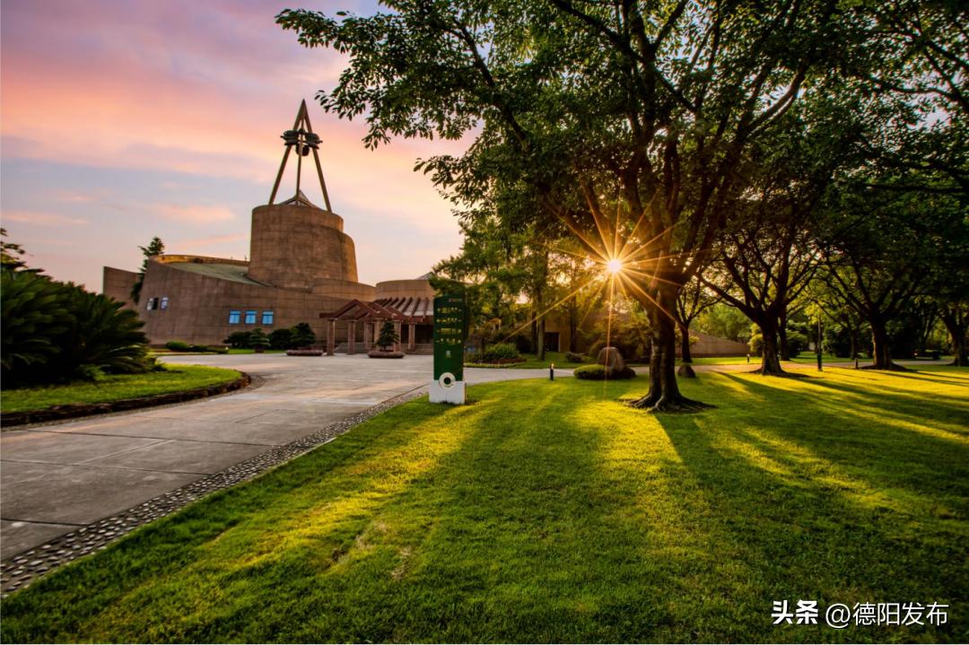 游天府之国赏蜀道风光再见成都,如何游览广汉三星堆