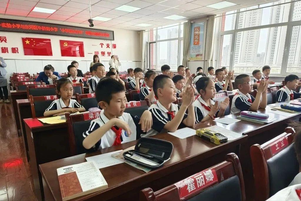 包头市第一实验小学与绿地合作,同向同行协同育人