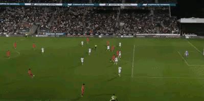 国足0比0战平新西兰，精神面貌有改观