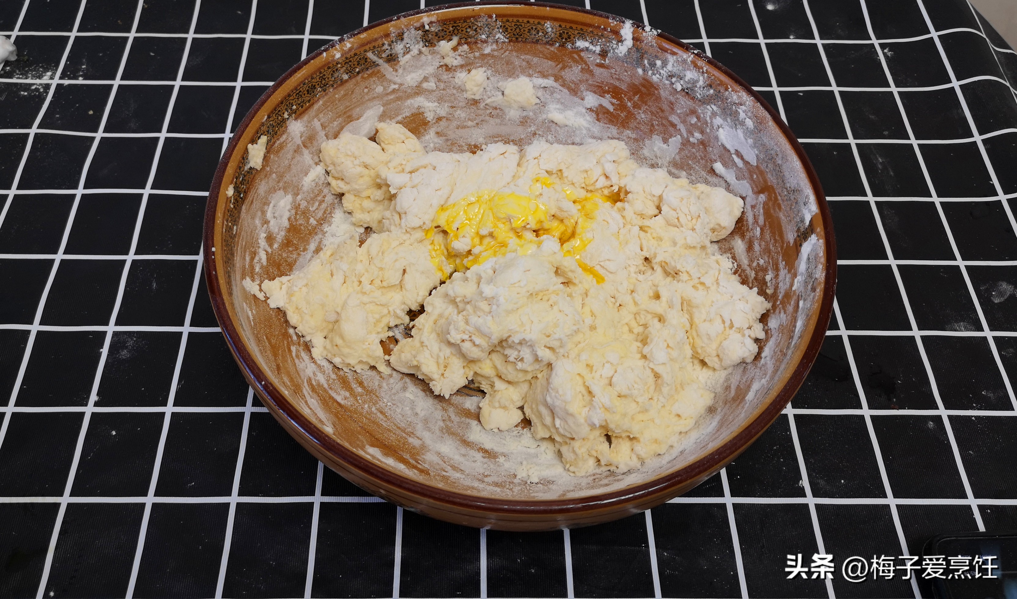 油条怎样炸得才能又软又蓬松,油条怎么炸出来又软又蓬松新手