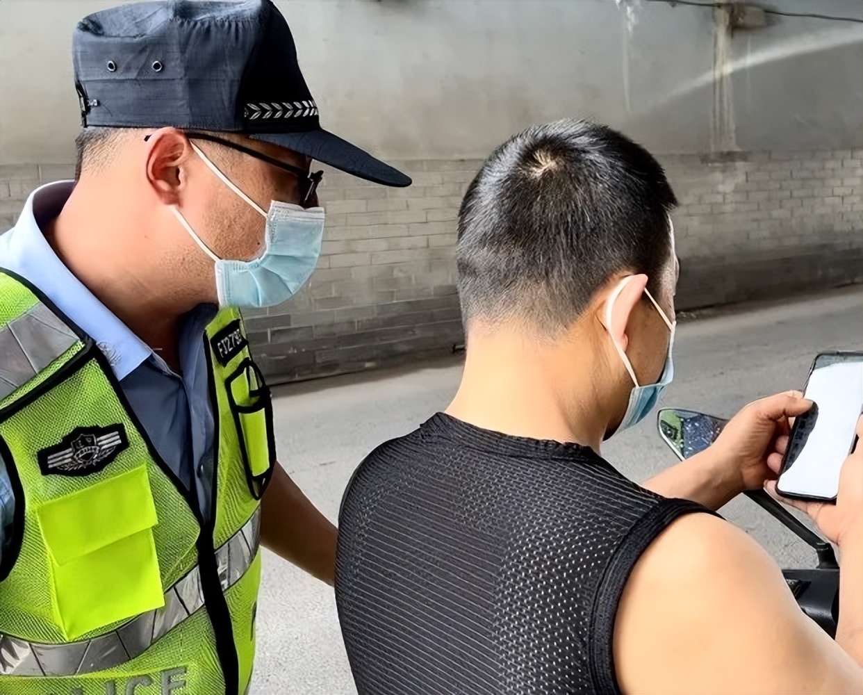 桓仁公安:战“疫”中的那些温暖守护