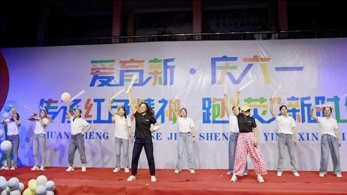 阜南育新幼儿园,幼儿园红色传承六一活动